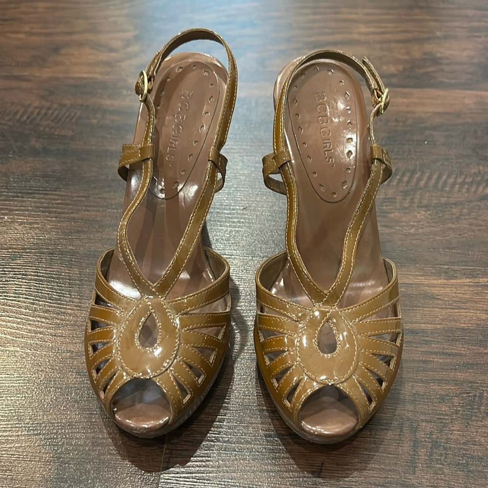 BCBGirls Peep Toe Heels Sz 6